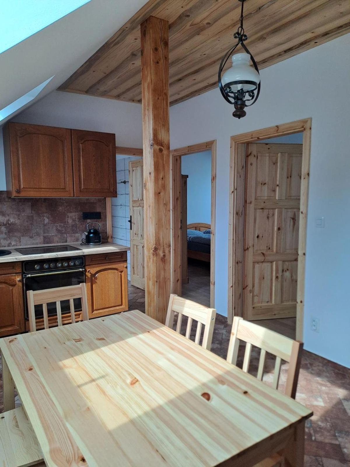 Pension Na Statku- Konsky Apartman Malenitz 外观 照片